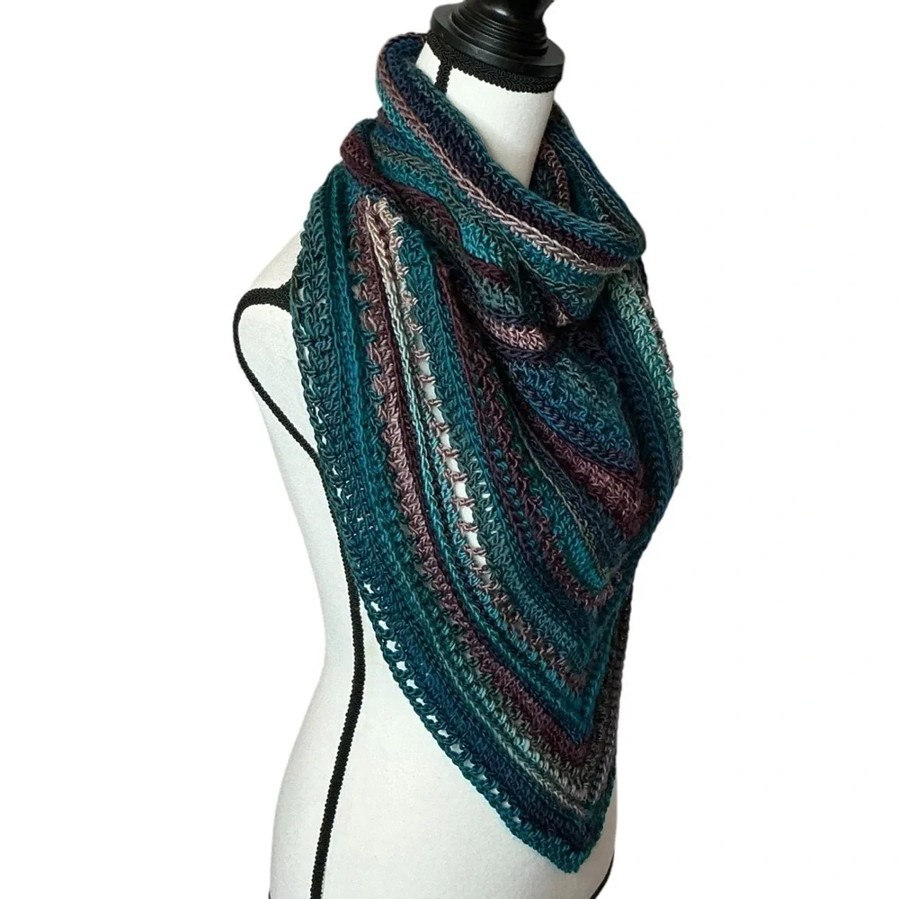 Handcrafted Crochet Cowl Neck Scarf With Fringe New Handmade‎ by Seller Knit